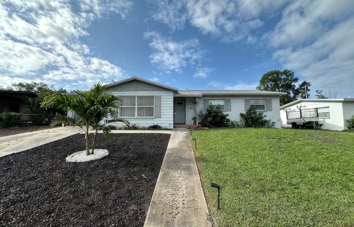 Beachy Cocoa Home Near Cruise Port W/ Hot Tub