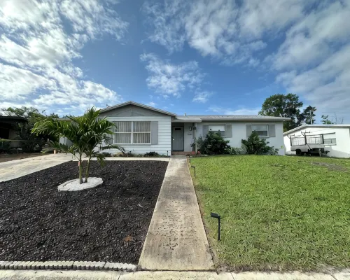 Beachy Cocoa Home Near Cruise Port W/ Hot Tub Hotels in Cocoa