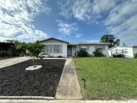 Beachy Cocoa Home Near Cruise Port W/ Hot Tub - 3-Star