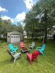 Cozy Lake Mountain Escape Cottage- Fire pit, Large Deck, Community Lakes & Pools - 4-Sterne