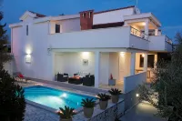 Villa Doris -  Ferienhäuser