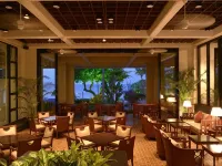 The Moon Beach Museum Resort - bar
