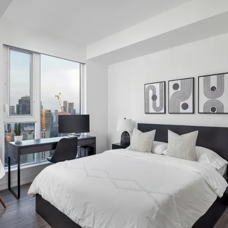 Luxury Penthouse DT | 3 Beds | Outdoor Fire & BBQ