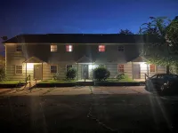 A charming 2BR home—better than a room—Vacation Condo No. 6, Near Spring River Hotels in Sharp County