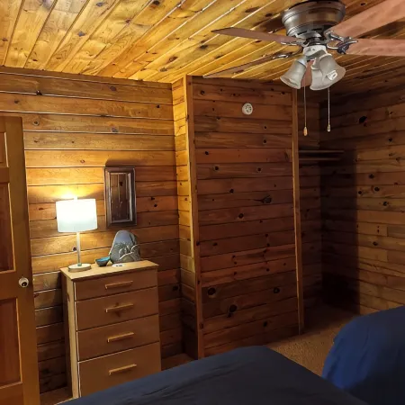 3-bedroom lake front cabin on Chippewa Flowage -Dun Rovin Road - Hayward, WI