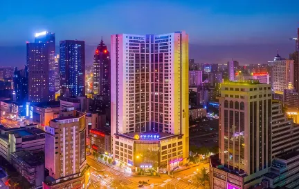 Xiyue · Guanyu High-Rise Hotel (Chengdu Chunxi Road Wenshu Monastery)