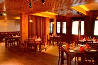 KYNROCK Airport Hotel - breakfast