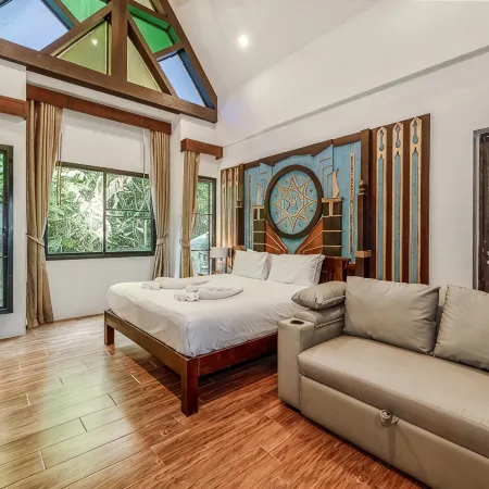 Coco Retreat Phuket Resort and Spa Отели рядом с достопримечательностью «Ват-Чалонг»