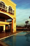 The Lighthouse Marina Resort - Strand