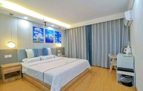 Jingzhou Yilian Theme Hotel