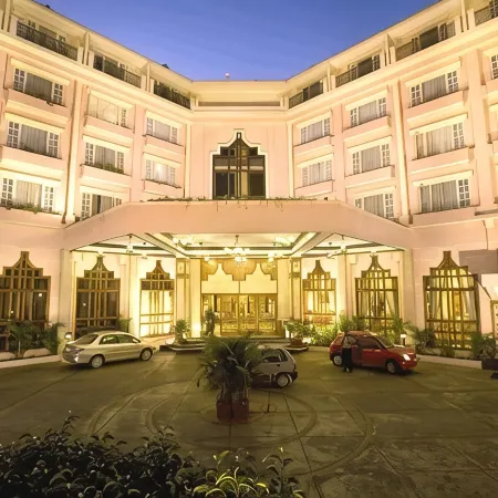 The Chancery Hotel Отели рядом с достопримечательностью «Парк Каббон»