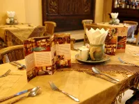 آت شيانج ماي هوتل Hotels near وات لوكمولي