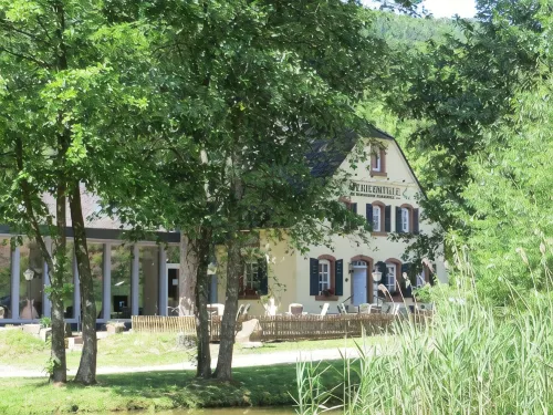 Landhotel Weihermühle - parking