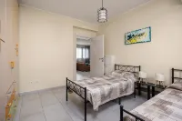 Exclusive villa with garden near the sea - Villas