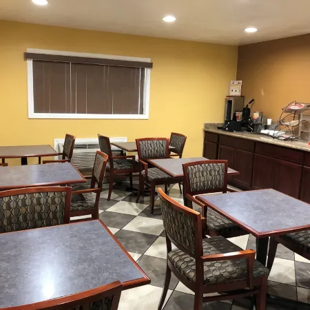 Days Inn by Wyndham Medford