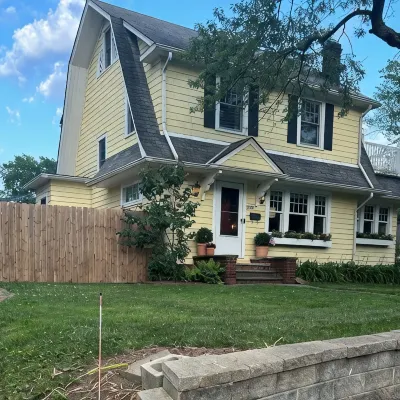 Charming 3-bedroom house with home office in the Kamms Corner neighborhood Hotels near Cleveland Hopkins International Airport