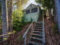 Sweet vintage cottage on Mountain View Lake, 2024 updates, next to Lake Sunapee Hotels in Sunapee