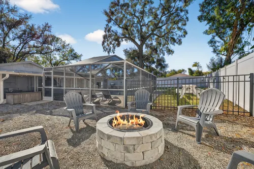 Renovated 4Br/3BA w Heated Pool, Outdoor Kitchen, Firepit 5 Min to Busch Gardens - Private Pools