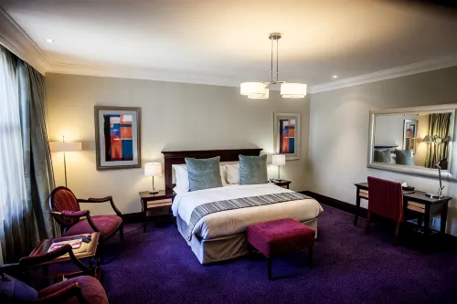 Golden Horse Hotel