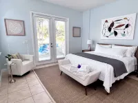 4Br Waterfront Retreat - Private Dock, Kayaks, Hot Tub & Tiki Bar  Walk to Beach - 자쿠지
