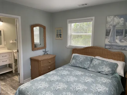 Beautiful Remodeled Home!  Close to the Beach!