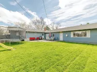 Yuba City 3 bedrooms 4 beds 2 ba Spacious Game Room Games Playground Trampoline Hotels in Sutter County