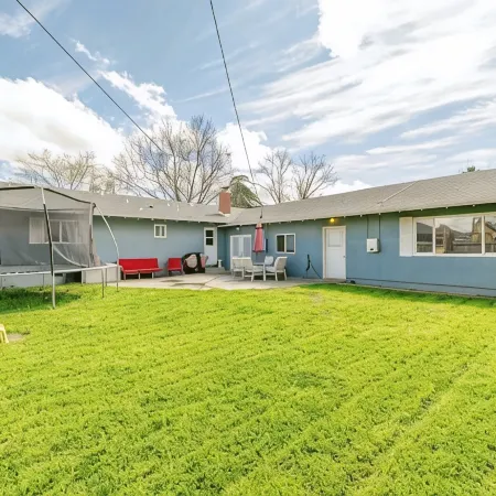Yuba City 3 bedrooms 4 beds 2 ba Spacious Game Room Games Playground Trampoline
