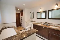 Luxurious Porto Cupecoy