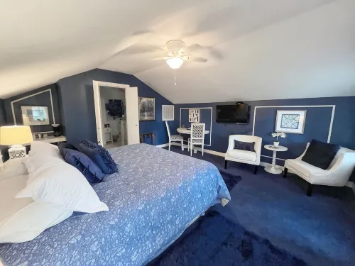 Fortunata Winery Villa #6, Private Loft-Style Stay - 4-Star
