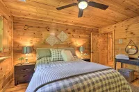 Riverfront Family Cabin • Resort Pool & Trails • Pet Friendly Mountain Escape - WiFi