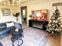 Luxury 4 Bed & 2 Bath Family-sized Home Minutes from Downtown & UNL - Jacuzzi