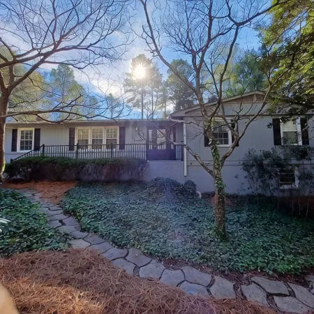 3100 sq ft, 5BR- 4BA located in Village of Pinehurst. Perfect home for golfers!