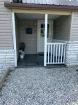 Nana's House located in the MO Ozarks close to many rivers for floating. - Homestays