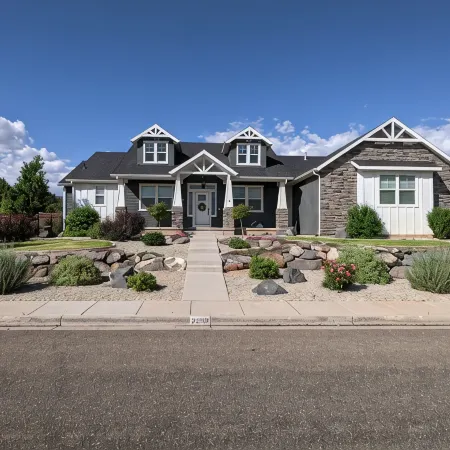 Luxurious 7Bd, 4Bath w/Theatre, BunkRm, Huge Yard