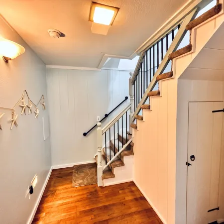 Big Bear: Spacious 4-Bedroom Near the Ocean