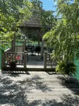 BACKYARD OASIS! Cozy and charming 60s Brick ranch with relaxing gazebo over pond - 民宿
