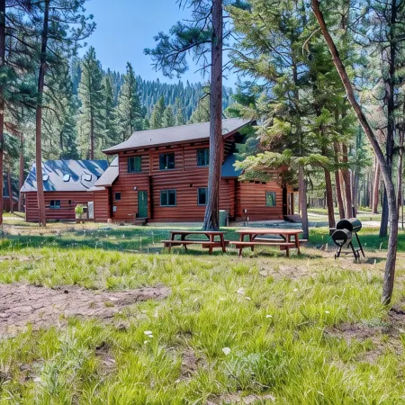 Calaway Lodge --fishing, hunting, summer sports, winter sports, national forest