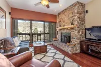 Riverfront 2BR2BA Condo. Sauna, Pool & Hot Tub. Minutes to Vail & Beaver Creek.