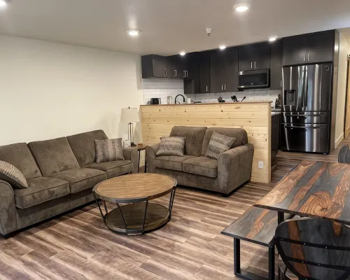Newly remodeled Girdwood condo, steps from the ski slopes Hotels near Bear Cub
