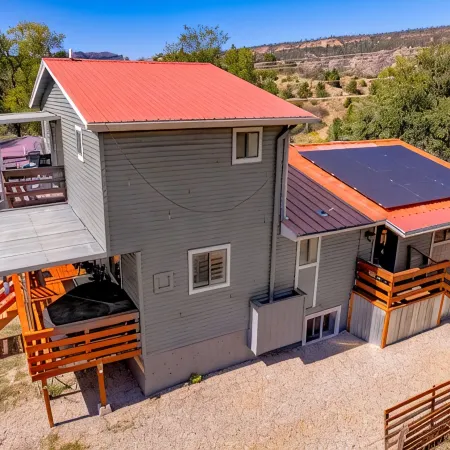 Luxury Durango Retreat, 5 Min to Downtown, Hot Tub, Views, Games, Pets Welcome!