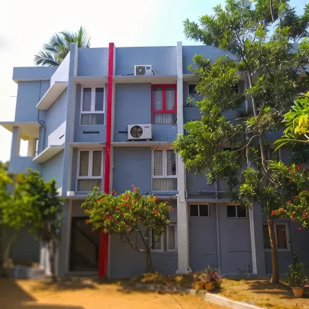 Hotel Sunday - Townhouse Club Airport Trivandrum