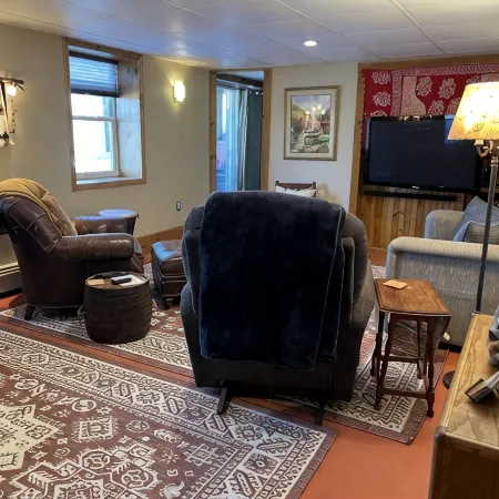 Village Nook,1 BR Apt.-on the Rail Trail, easy walk downtown.