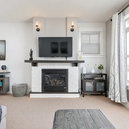 Cozy & Charming Retreat at Blue Mountain