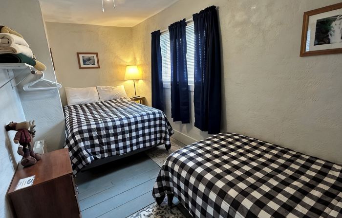 Near Hurley, On the Trail, Large Parking Area, Dog Friendly -The Cary Mine House