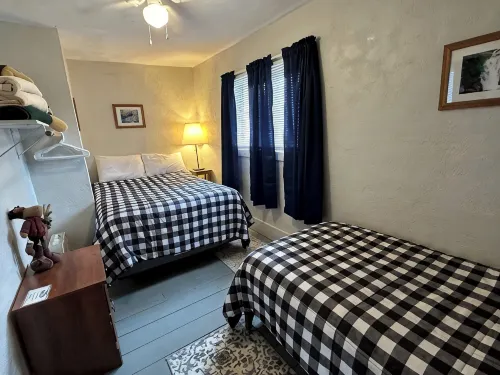 Near Hurley, On the Trail, Large Parking Area, Dog Friendly -The Cary Mine House - 3 stjerner