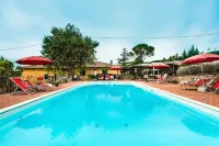 Agriturismo la Ghiraia - Pools