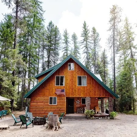 Forest Family Cabin Near Priest Lake with Fireplace, Large Yard & Dogs Allowed