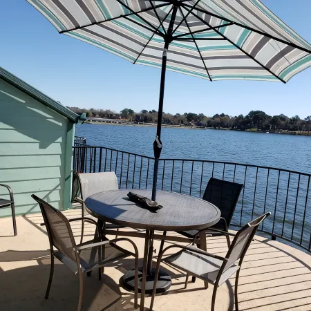 "Wickie's Wharf " Condo on lake Conroe