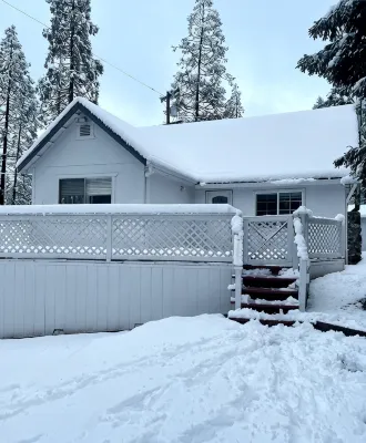 Harte Of The Pines Pet Friendly Walk to Downtown