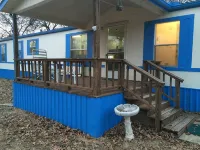 RECENTLY UPDATED Lake Texoma Private Acreage! Sleeps 8. Pet Friendly. 3 acres.